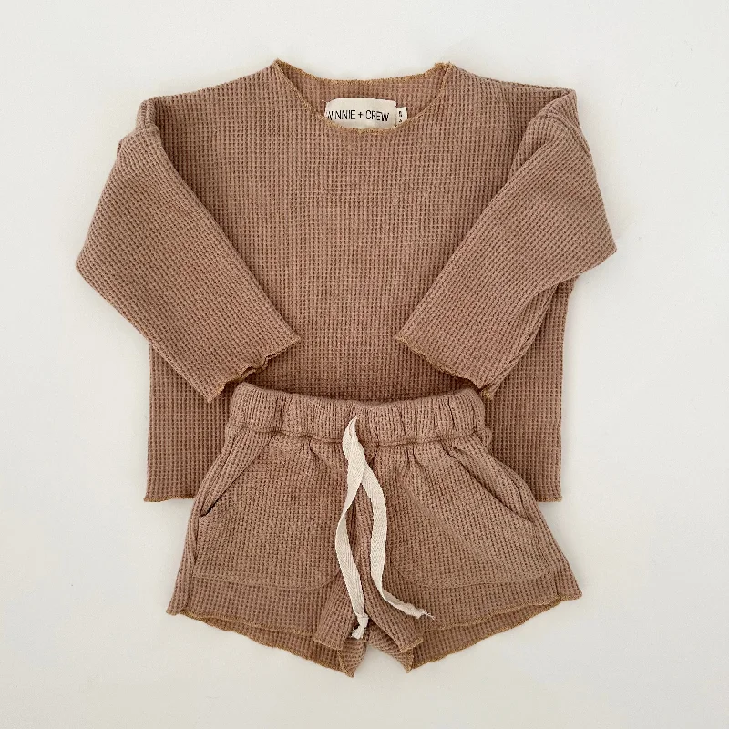 Skylar Waffle Set in Brown