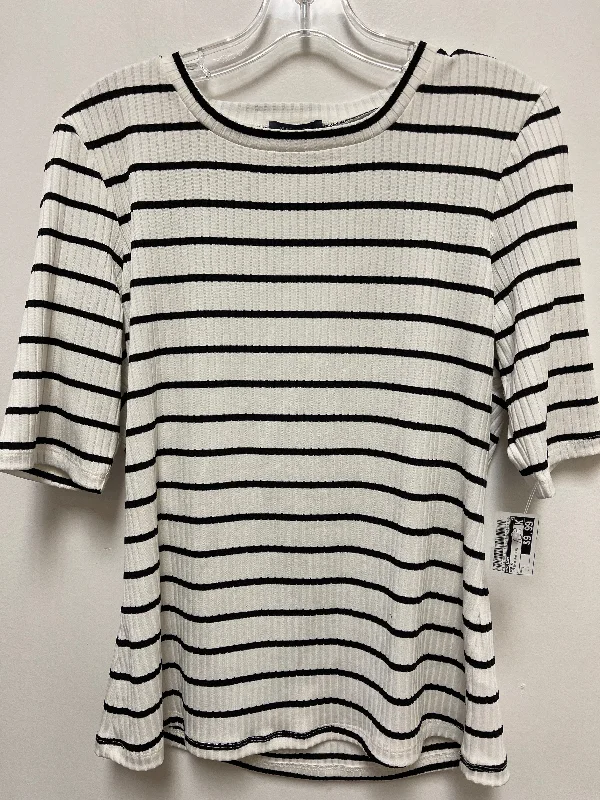 Top Short Sleeve By Madison In Striped Pattern, Size: L