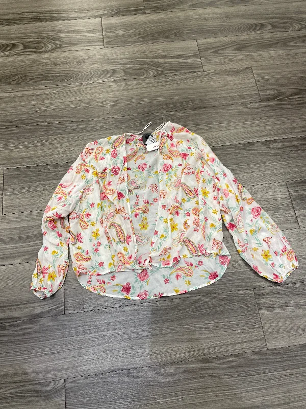 Blouse Long Sleeve By Ariat In Floral Print, Size: S